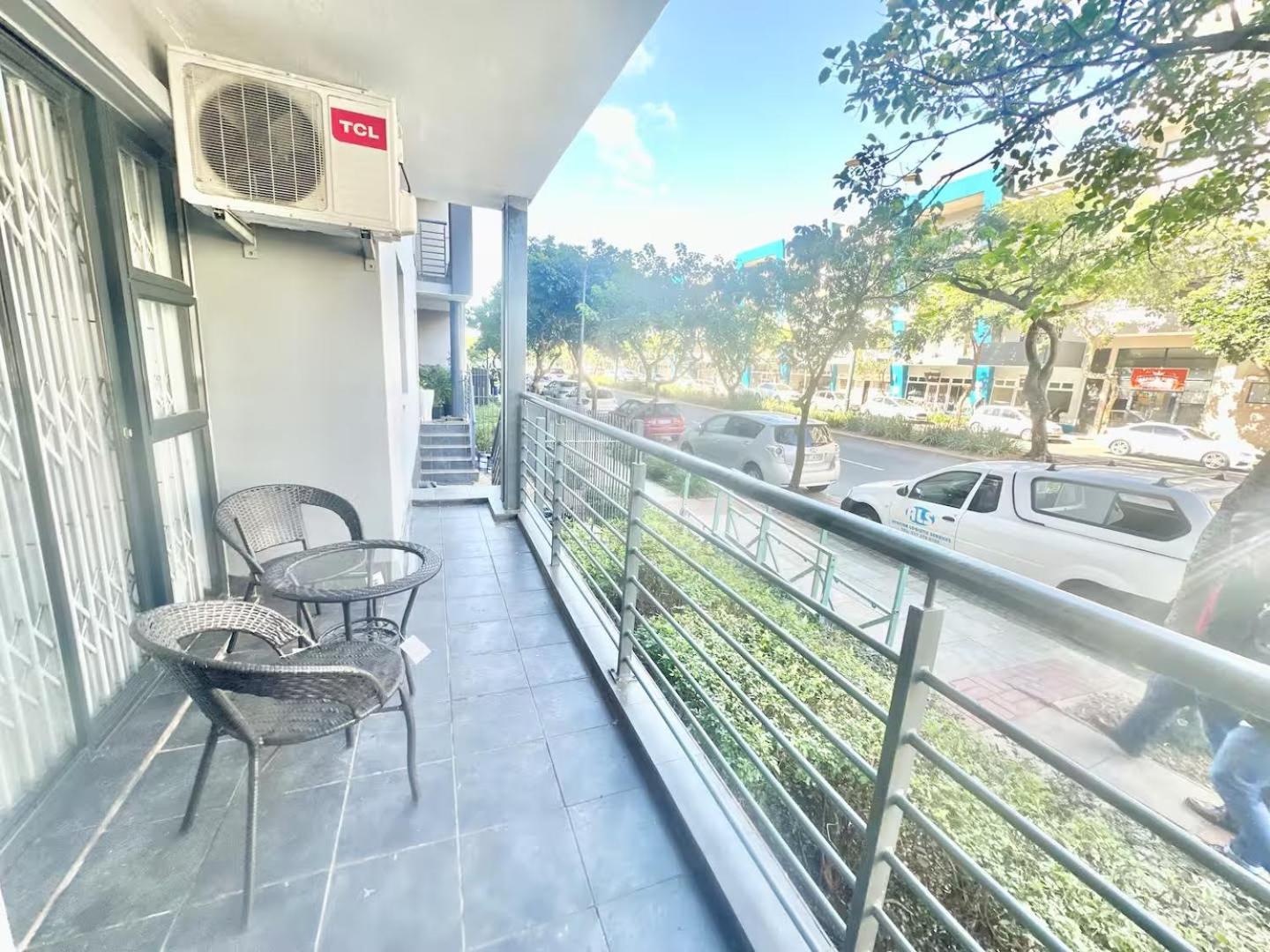 Stunning 2 Bed - Rooftop Braai Area - Sunset Views 다반 외부 사진